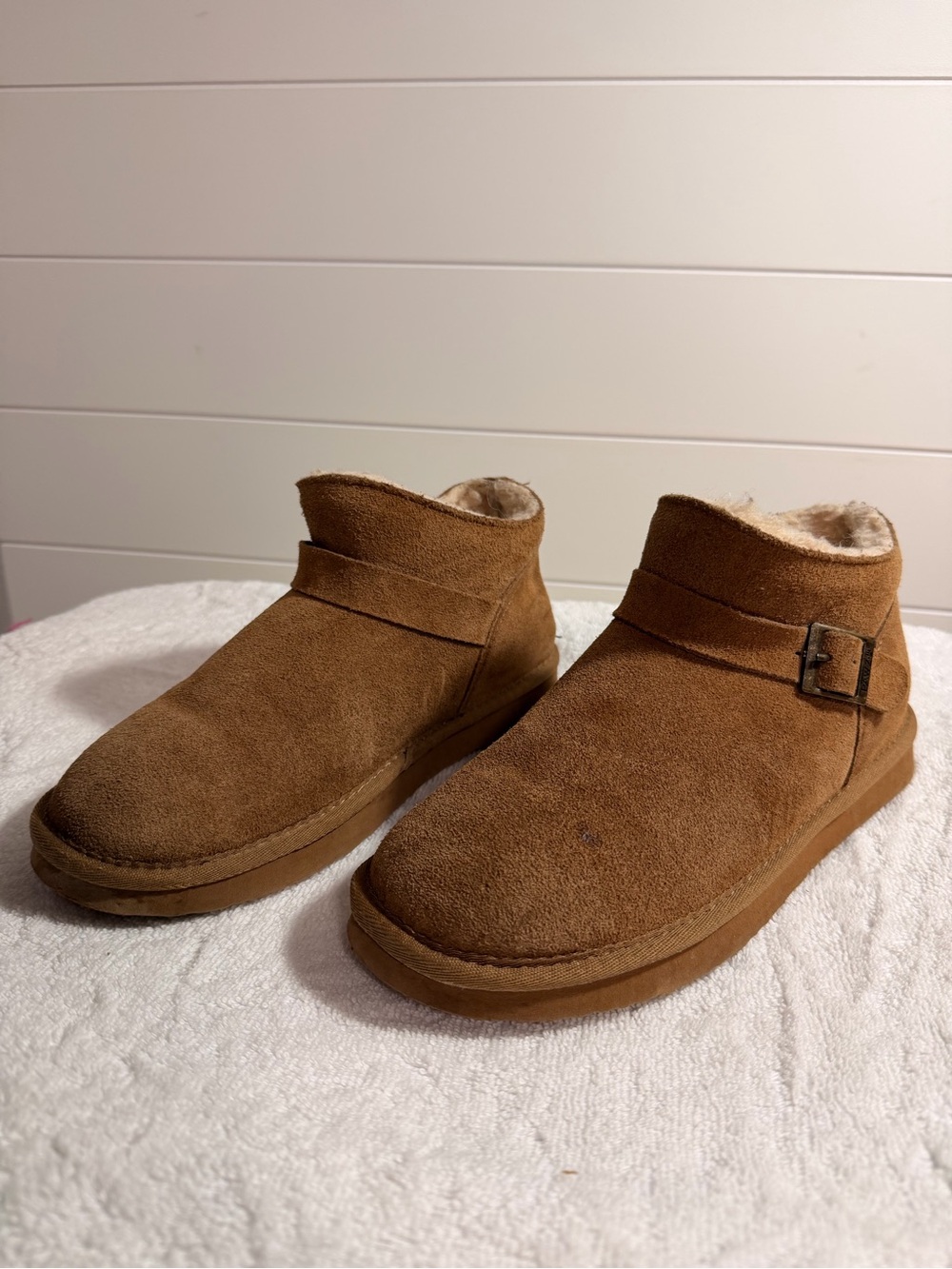 BearPaw women Suede Chukka Boots - Chestnut Brown